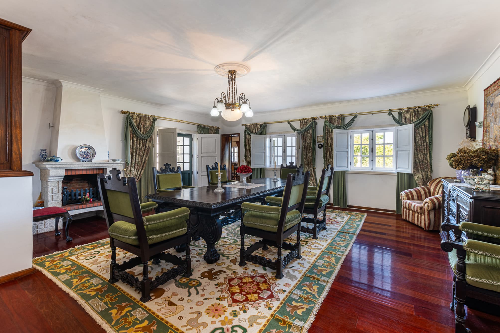 Featured property gallery image