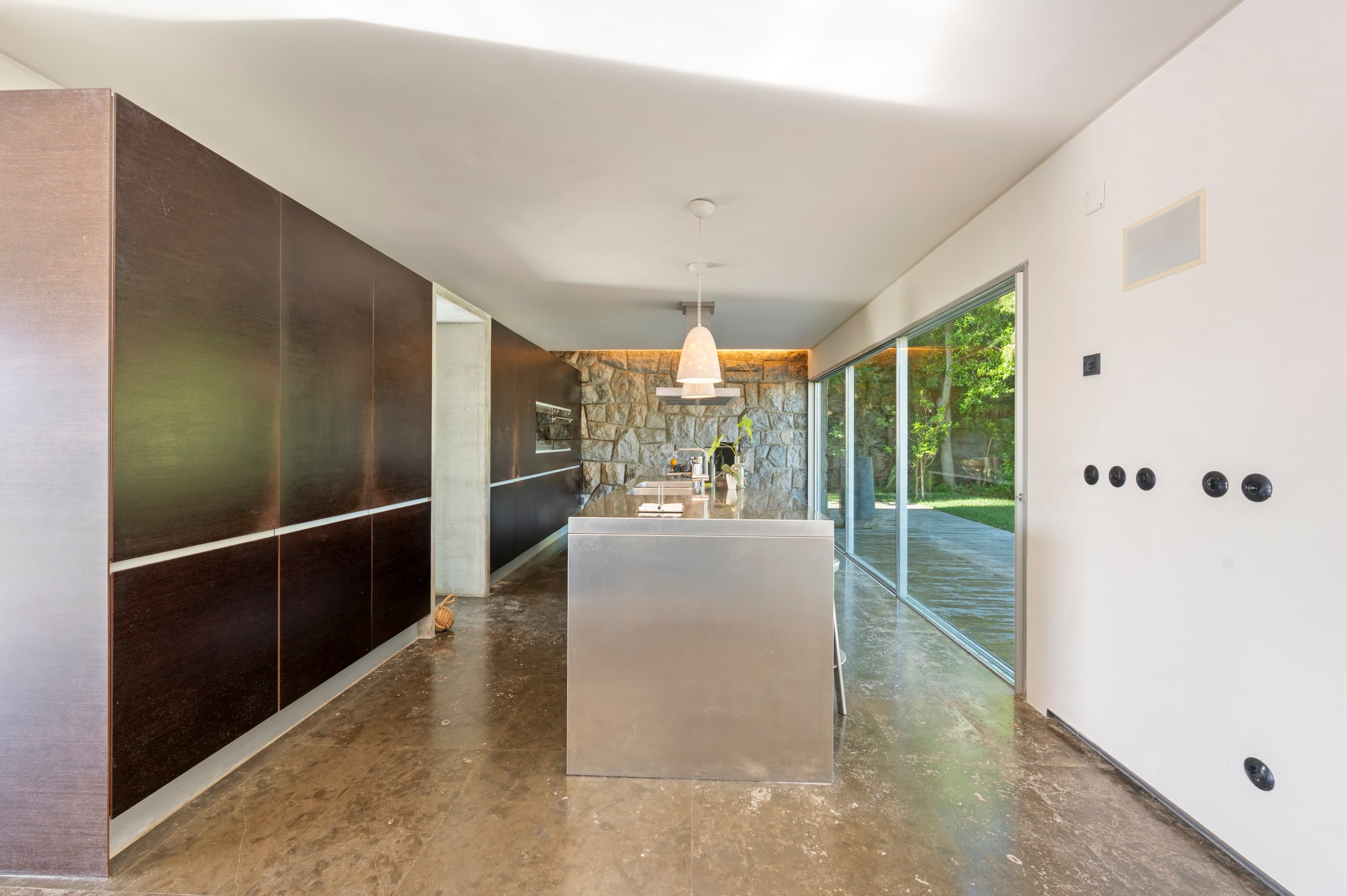 Featured property gallery image