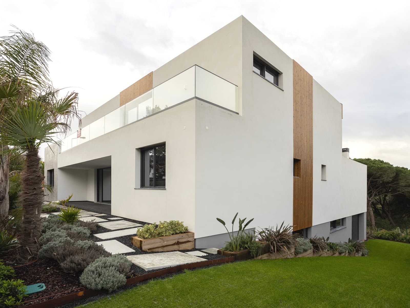 Featured property gallery image