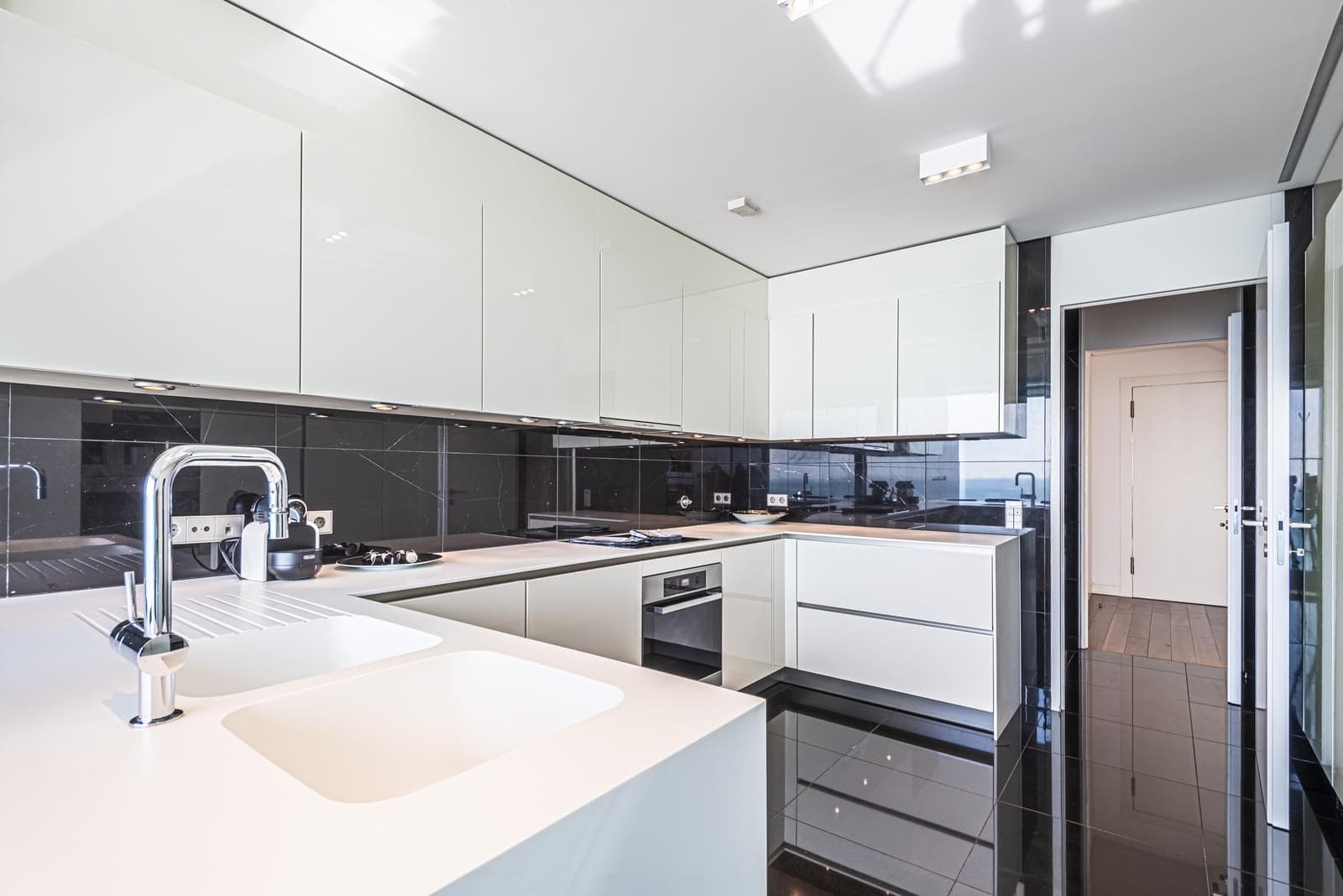 Featured property gallery image