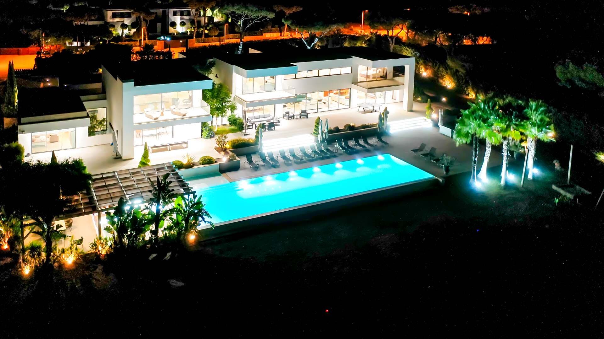 Featured property gallery image