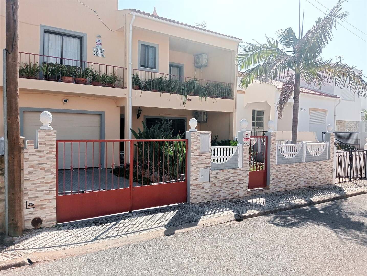 Featured property gallery image