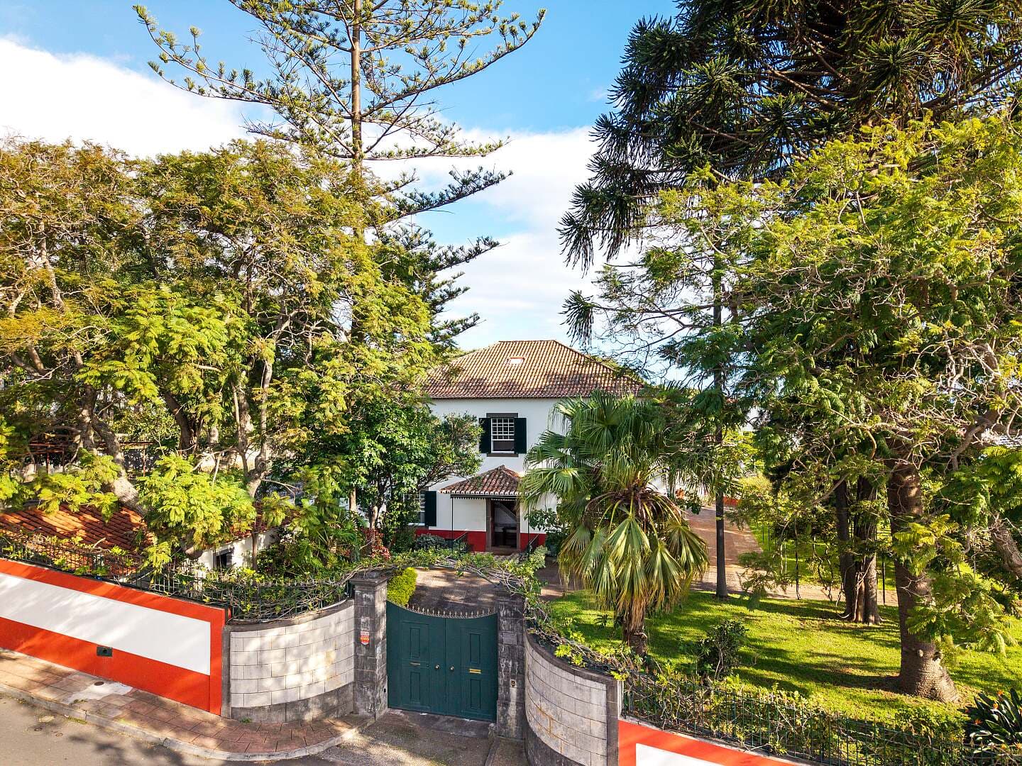 Featured property gallery image