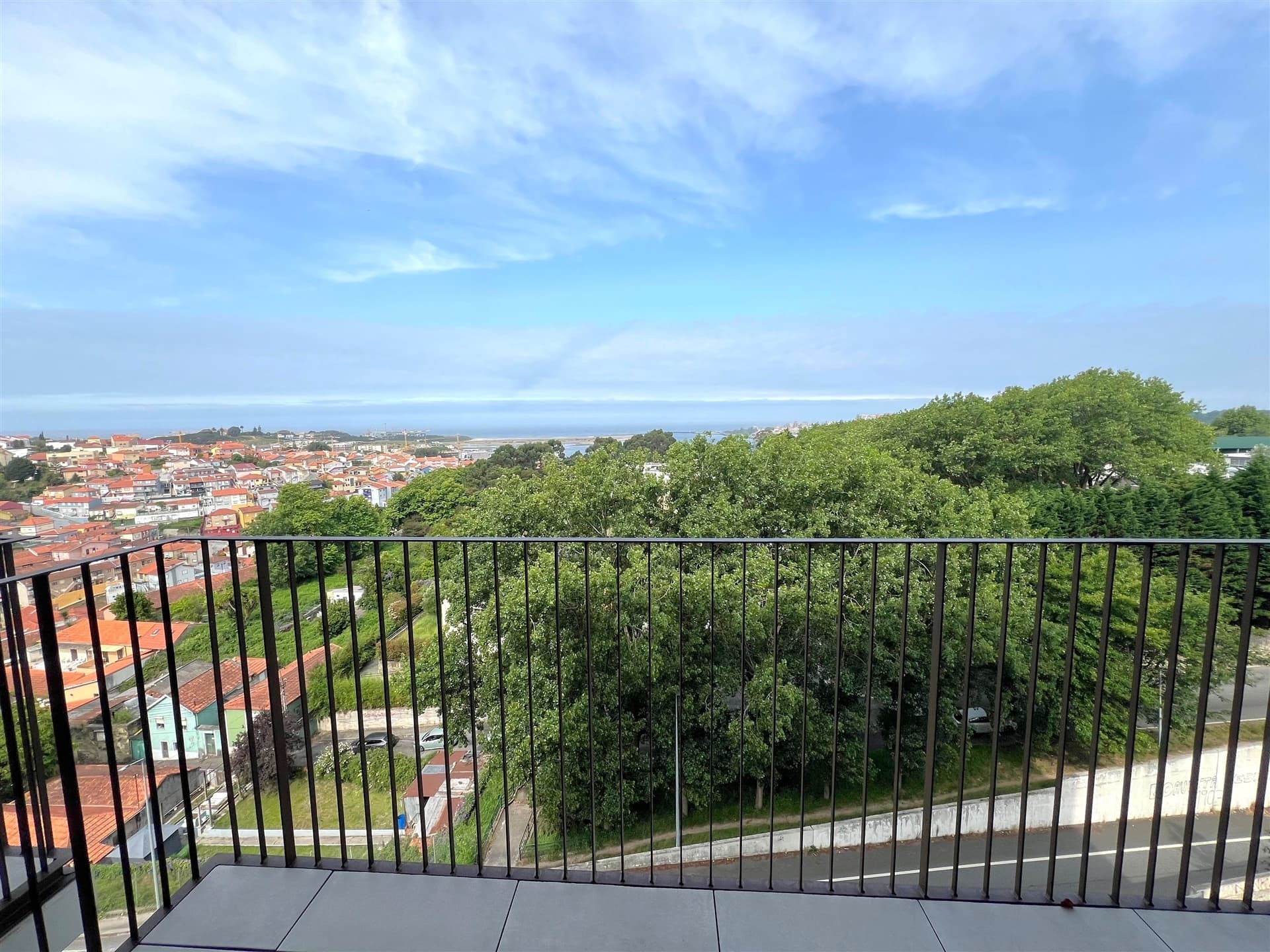 Featured property gallery image