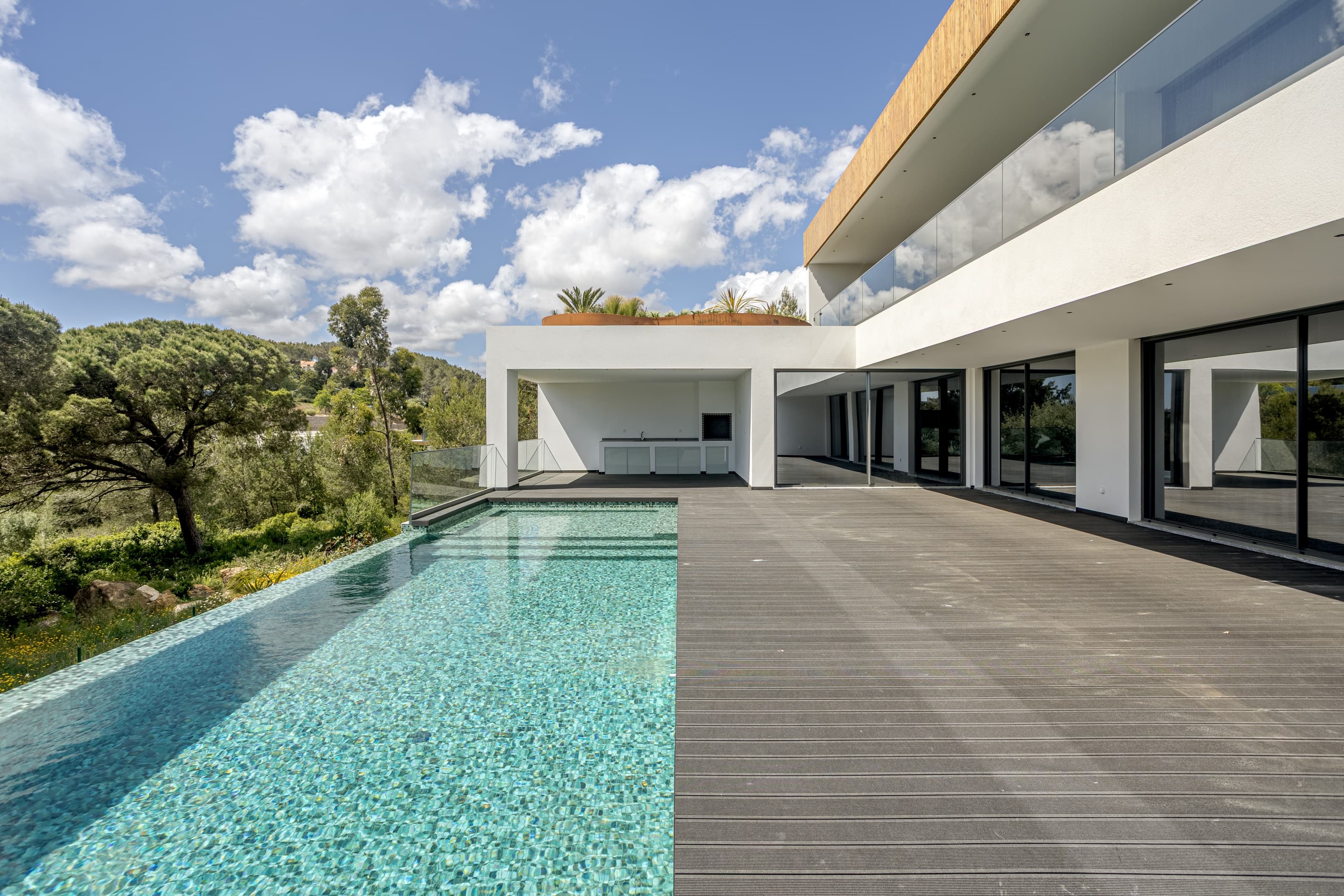 Featured property gallery image