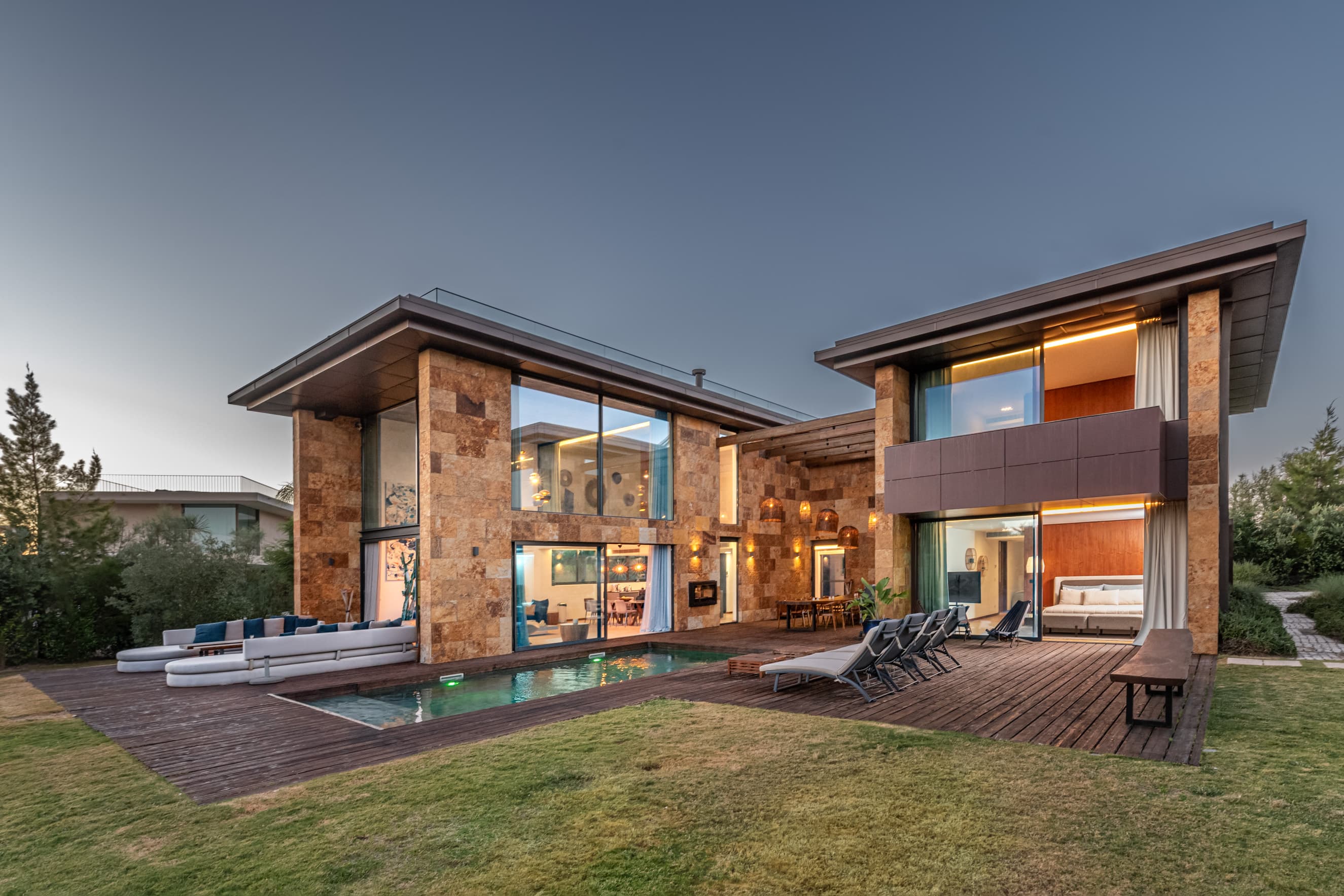 Featured property gallery image