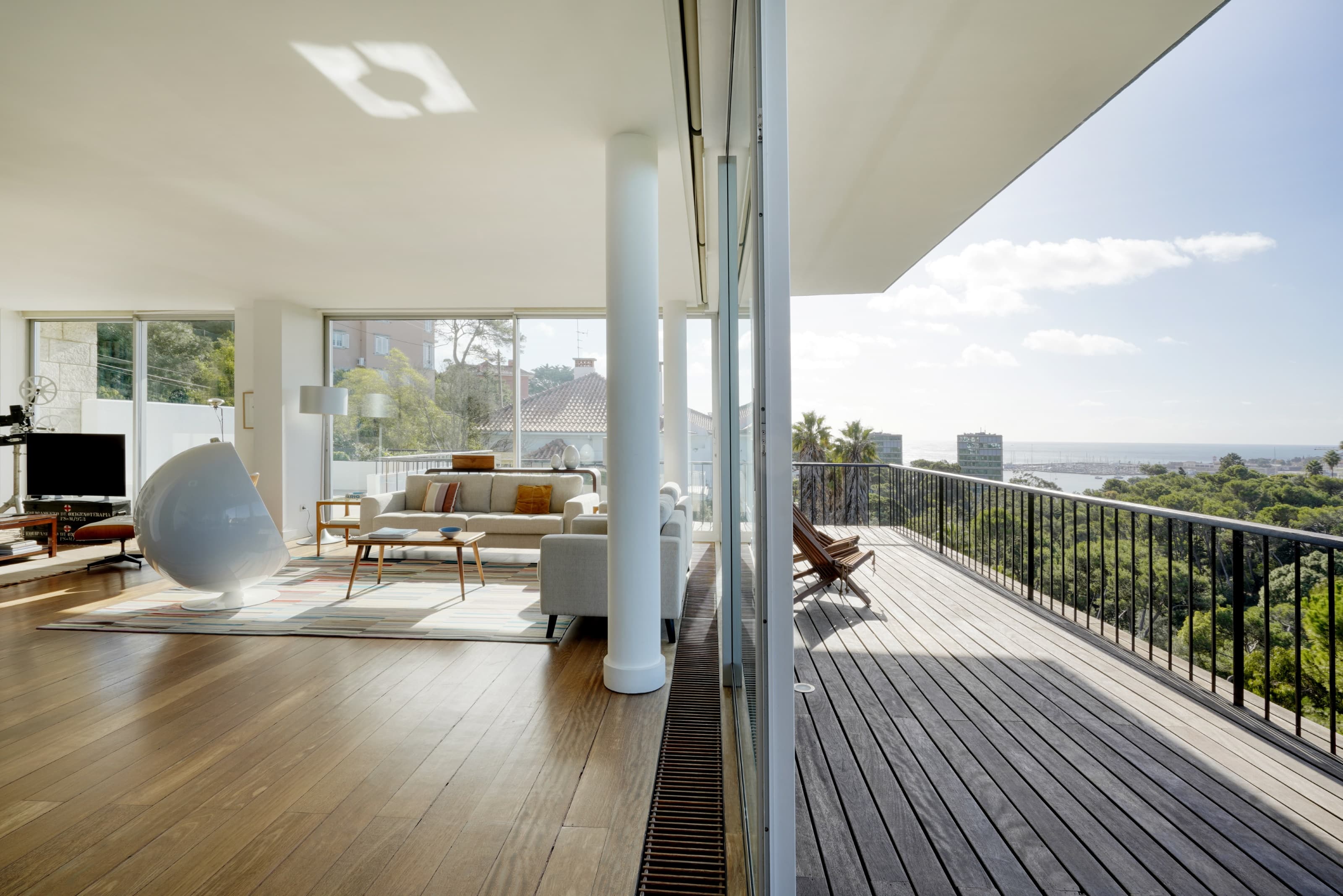 Featured property gallery image