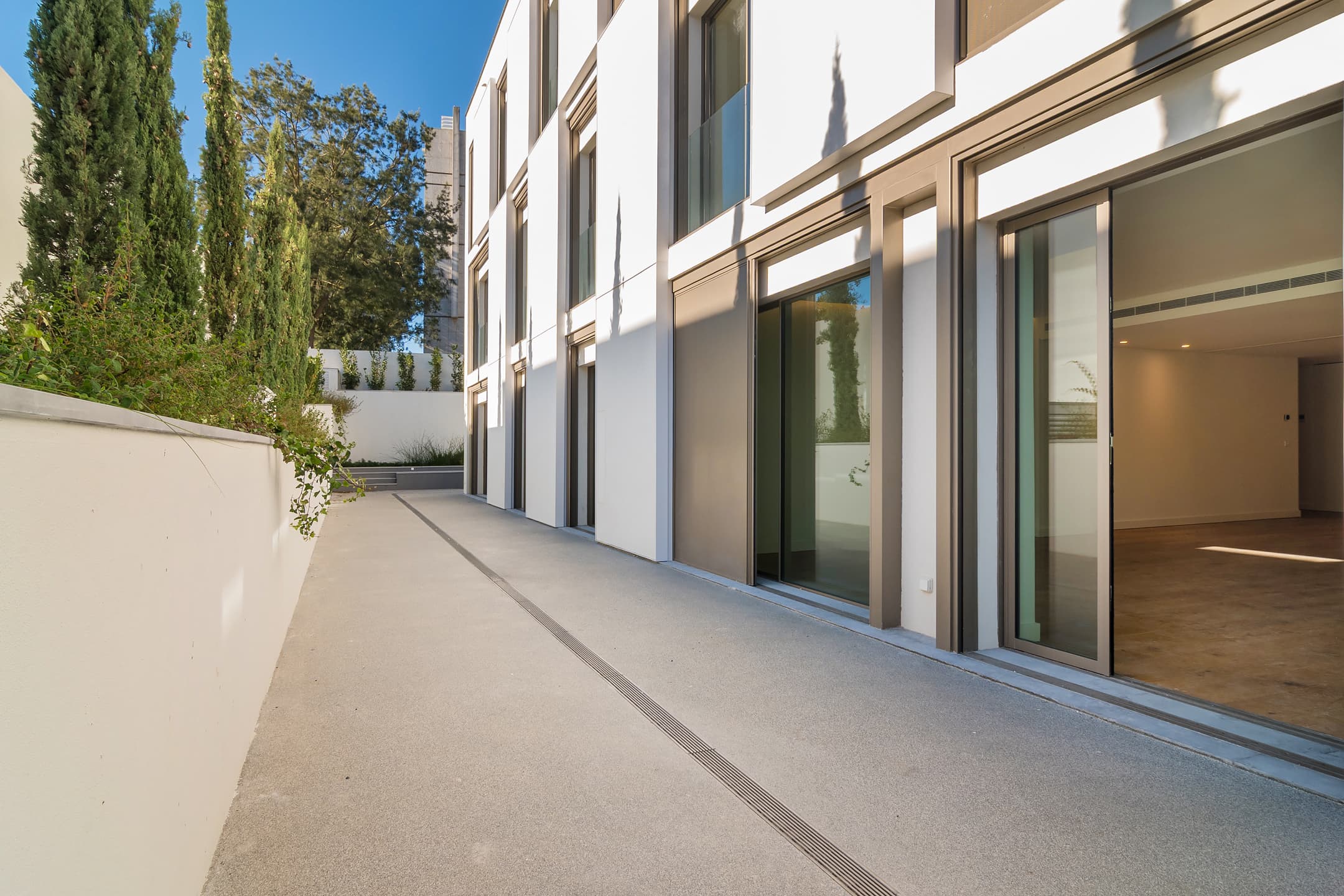 Featured property gallery image