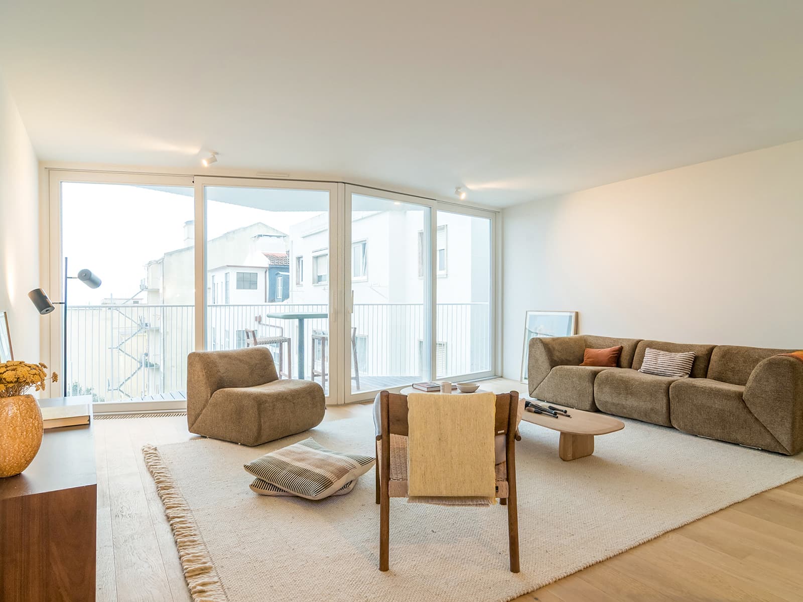 Featured property gallery image