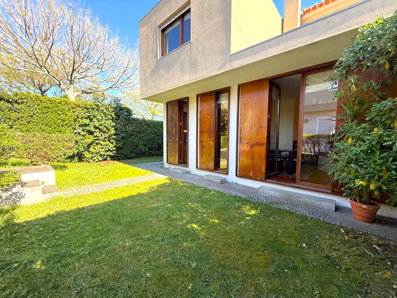 Featured property gallery image