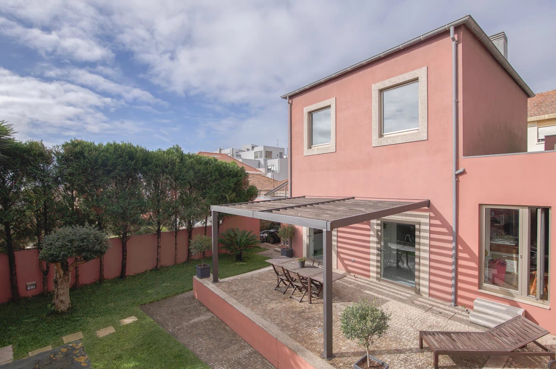 Featured property gallery image