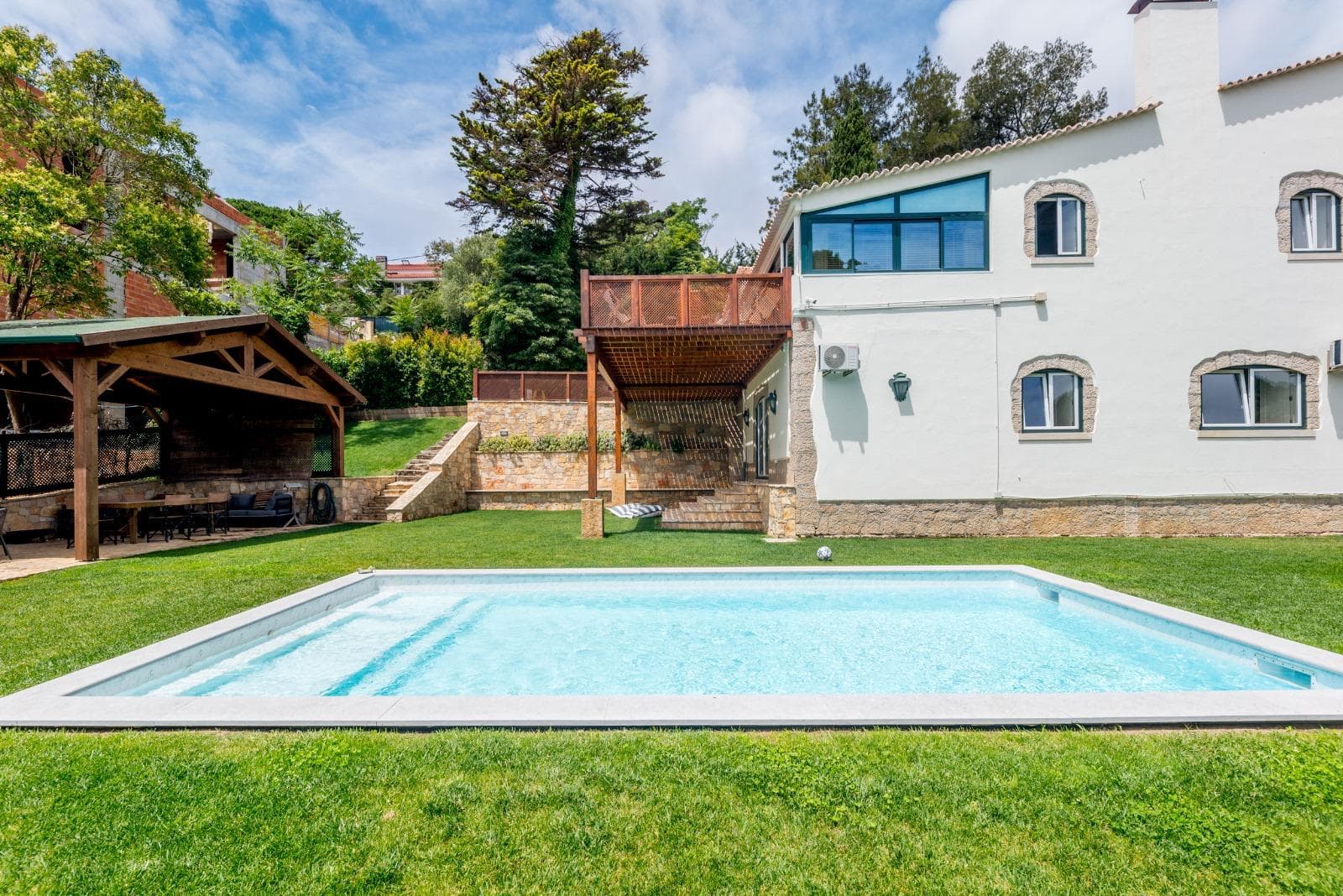 Featured property gallery image