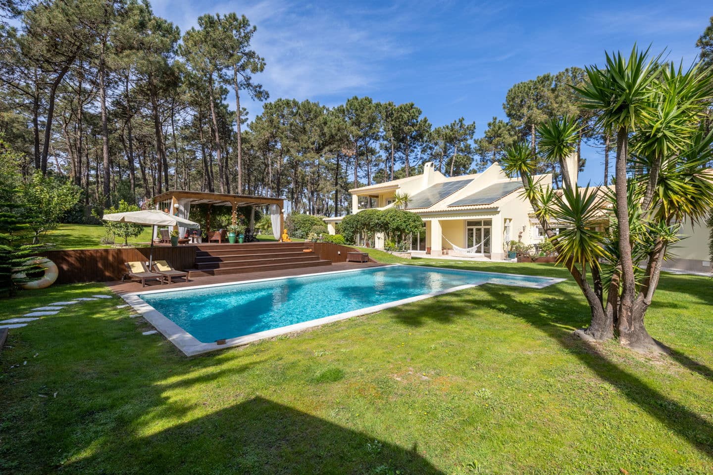 Featured property gallery image