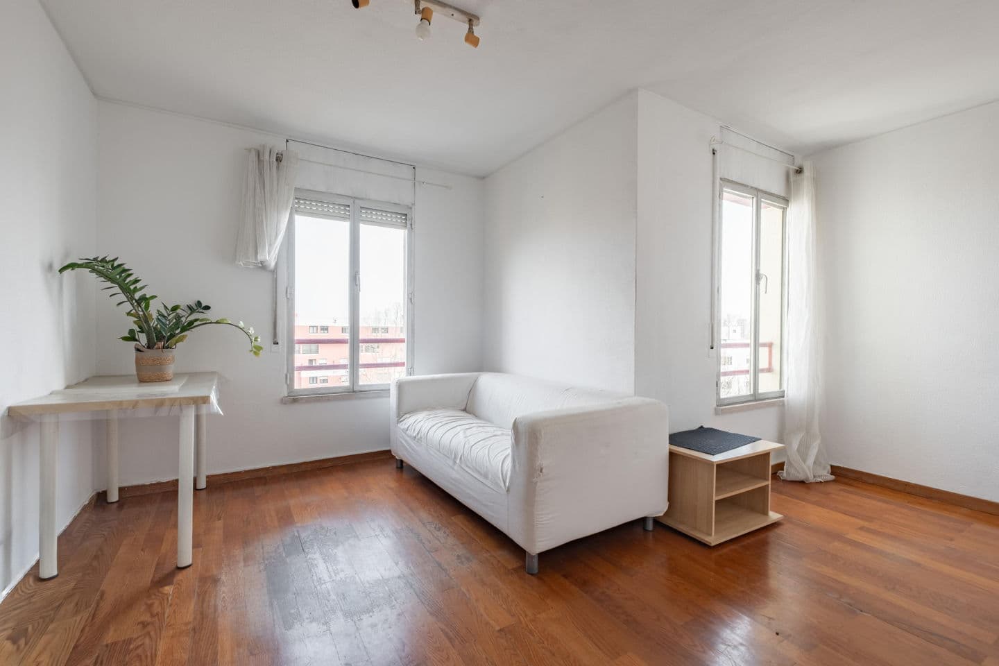 Featured property gallery image