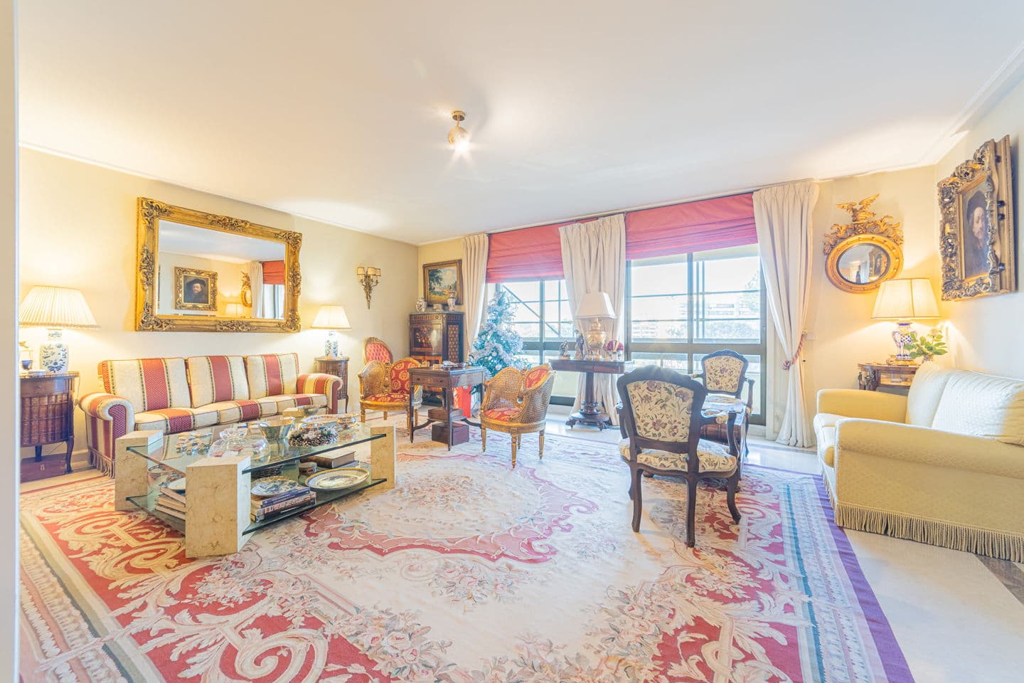 Featured property gallery image