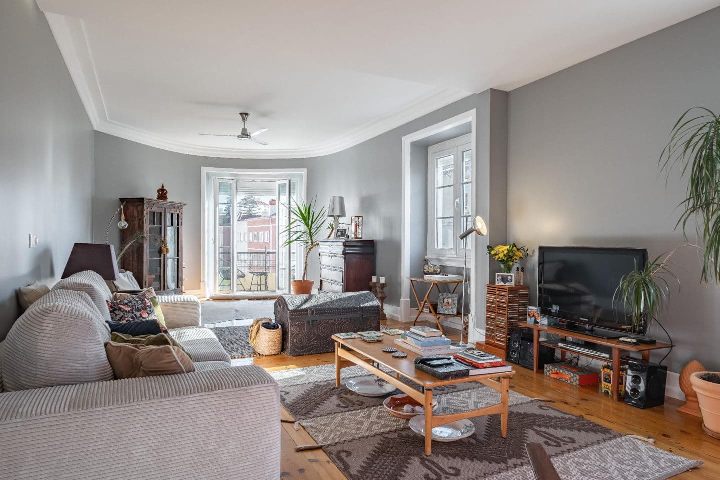 Featured property gallery image