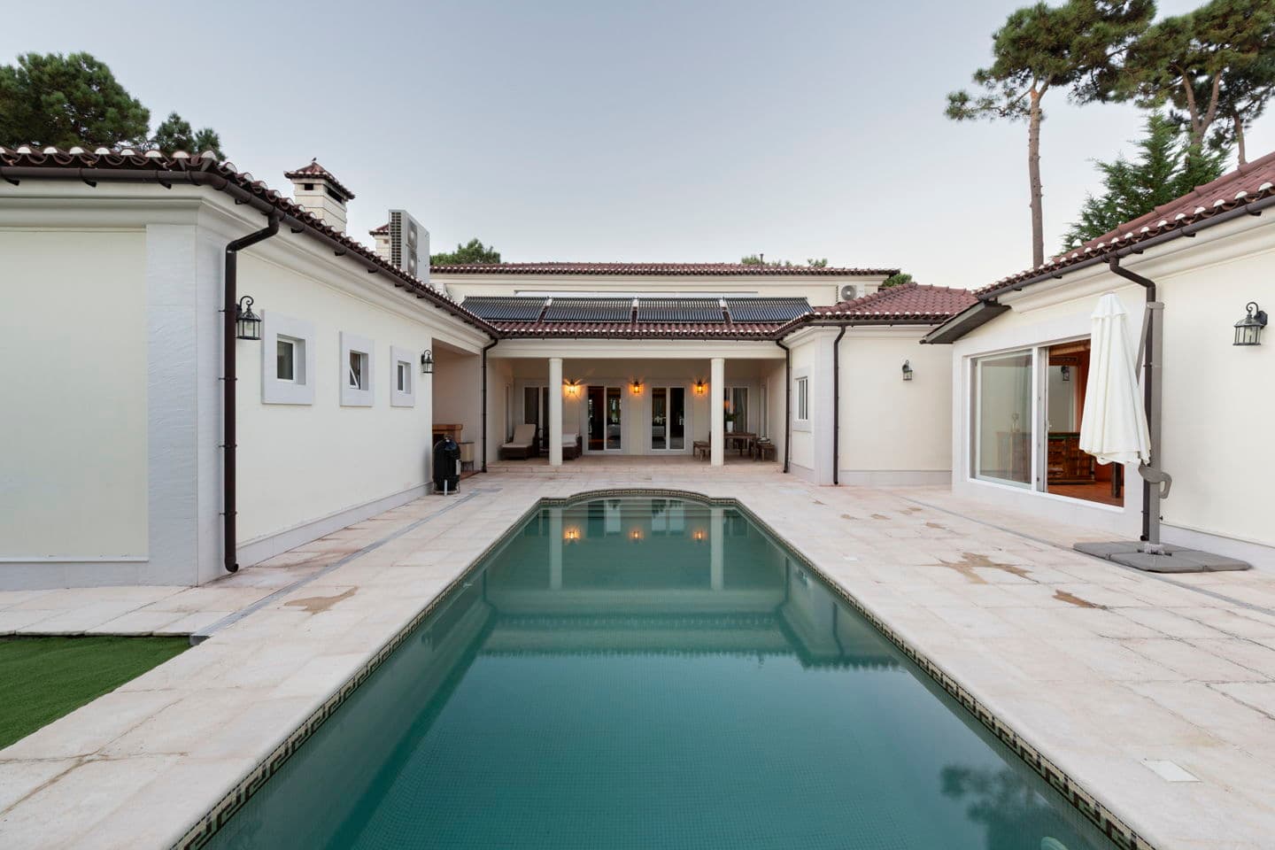 Featured property gallery image
