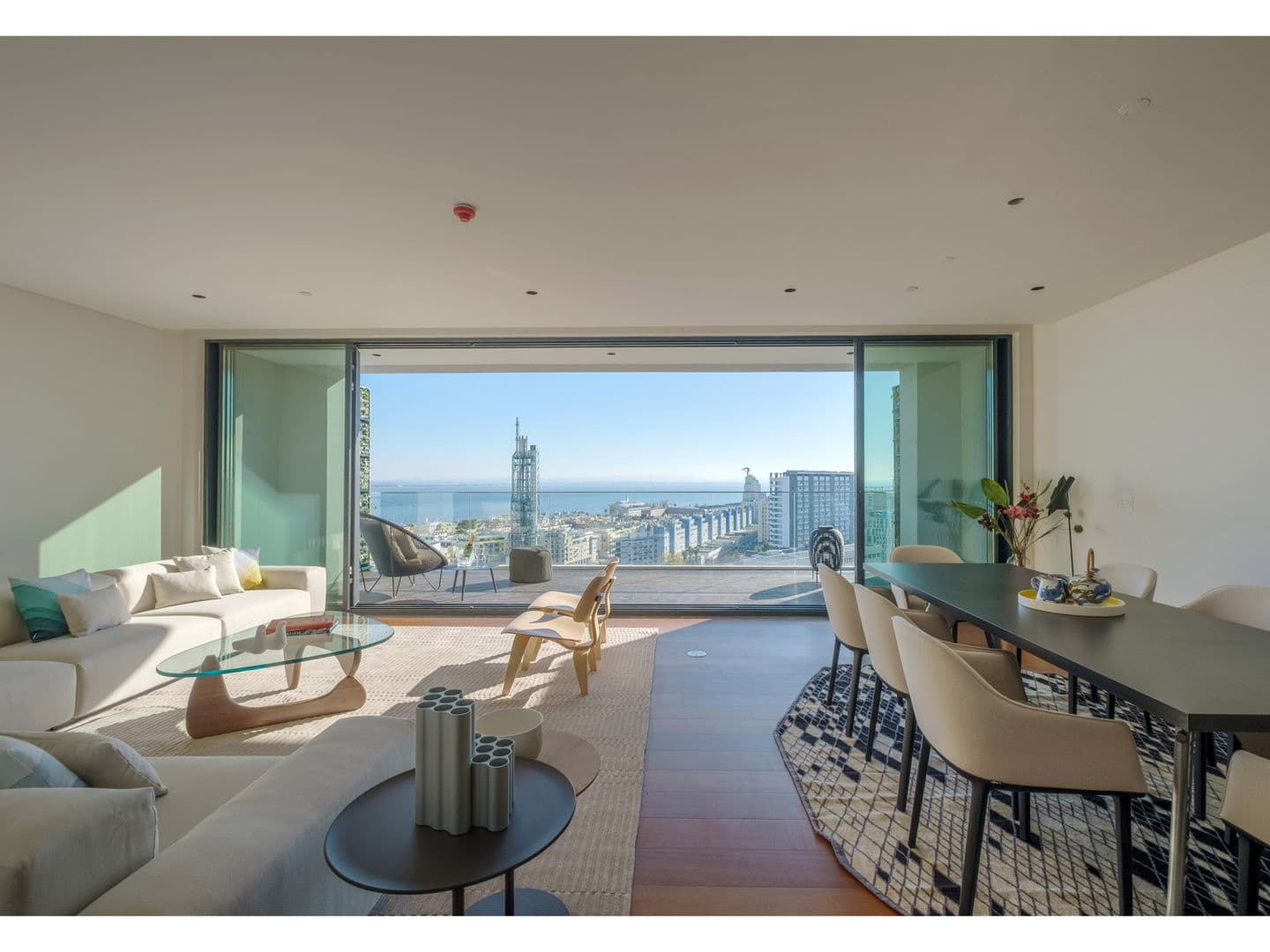 Featured property gallery image