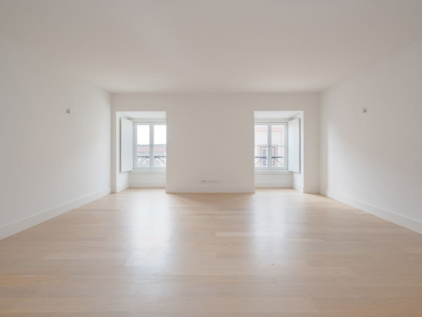 Featured property gallery image