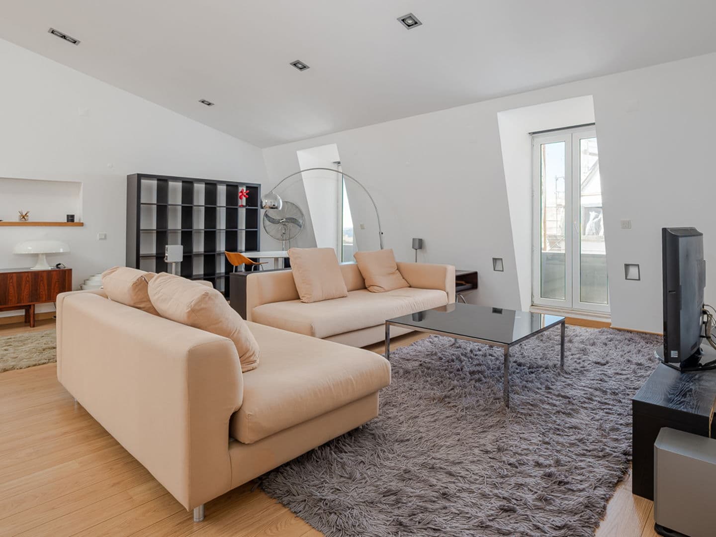 Featured property gallery image