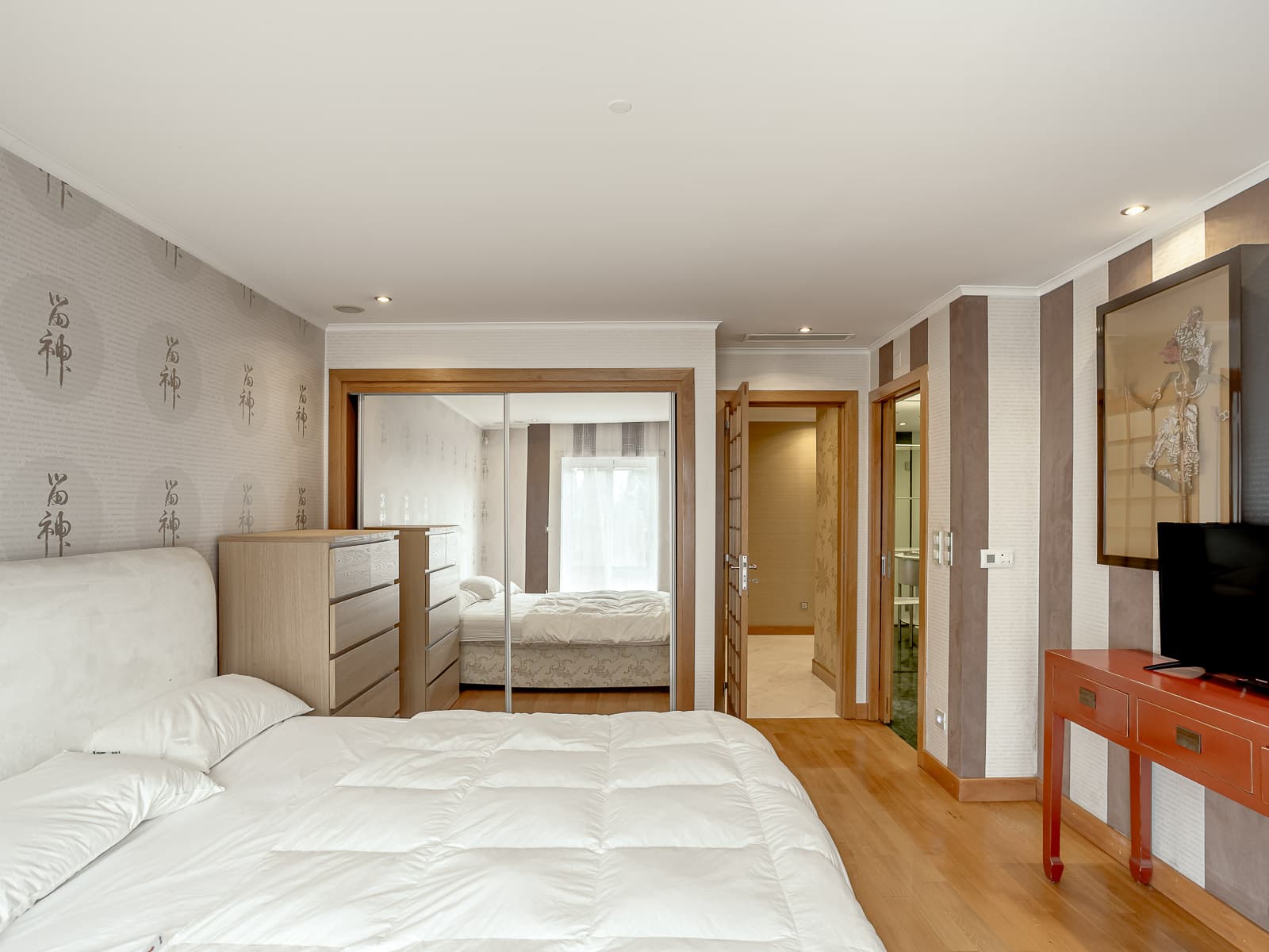 Featured property gallery image