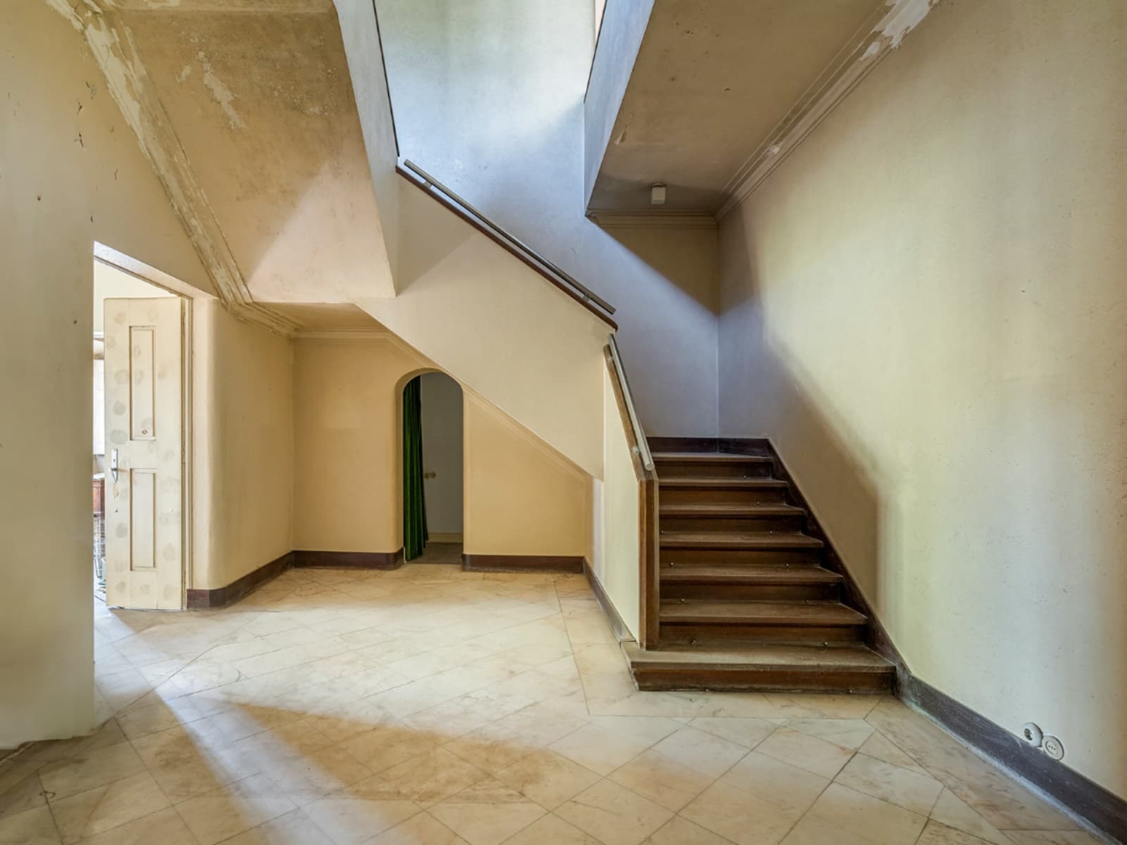Featured property gallery image