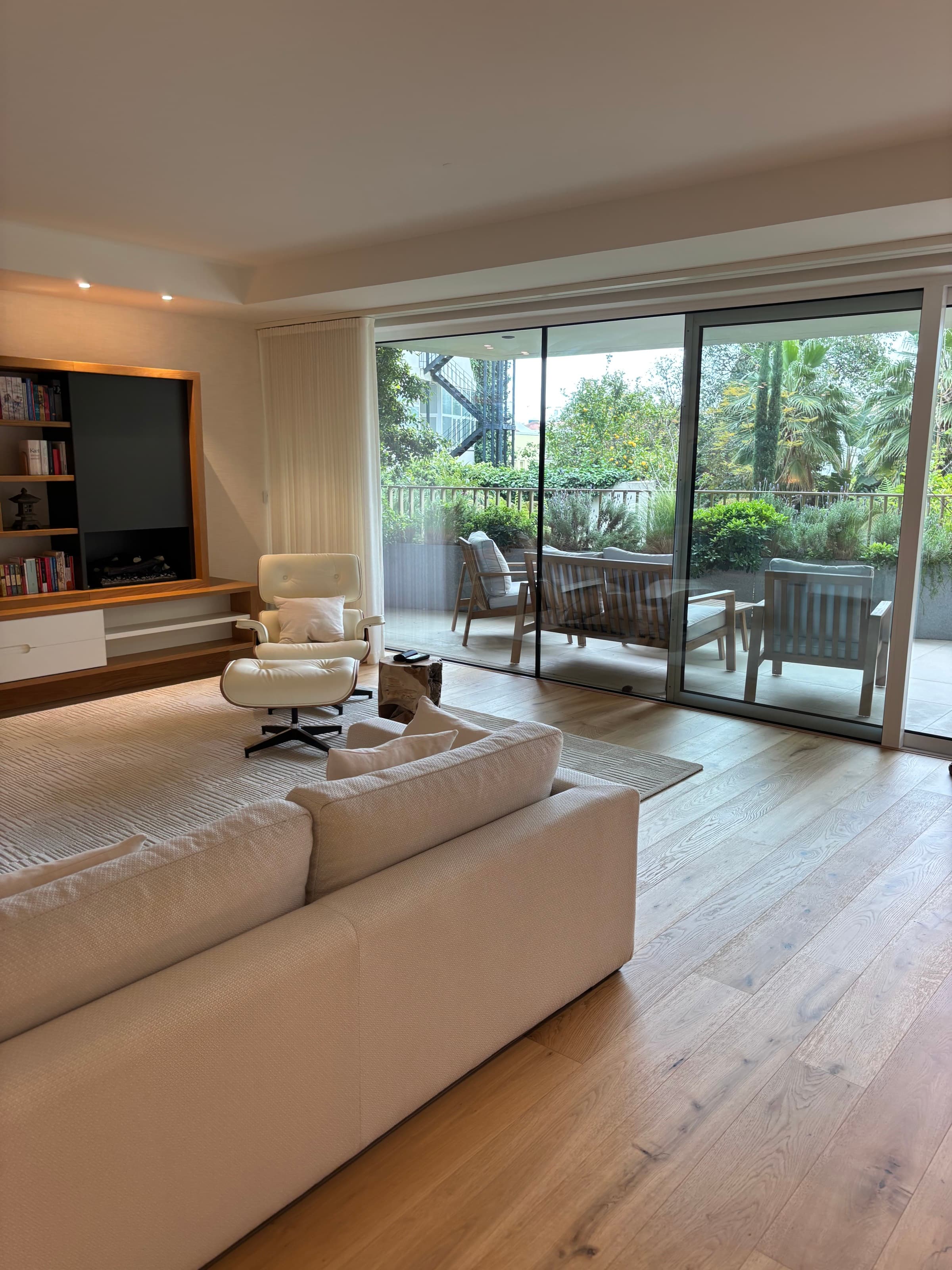 Featured property gallery image