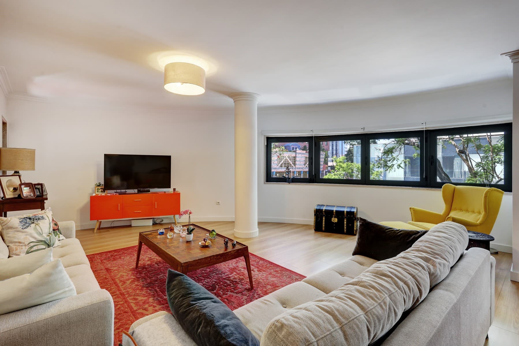 Featured property gallery image
