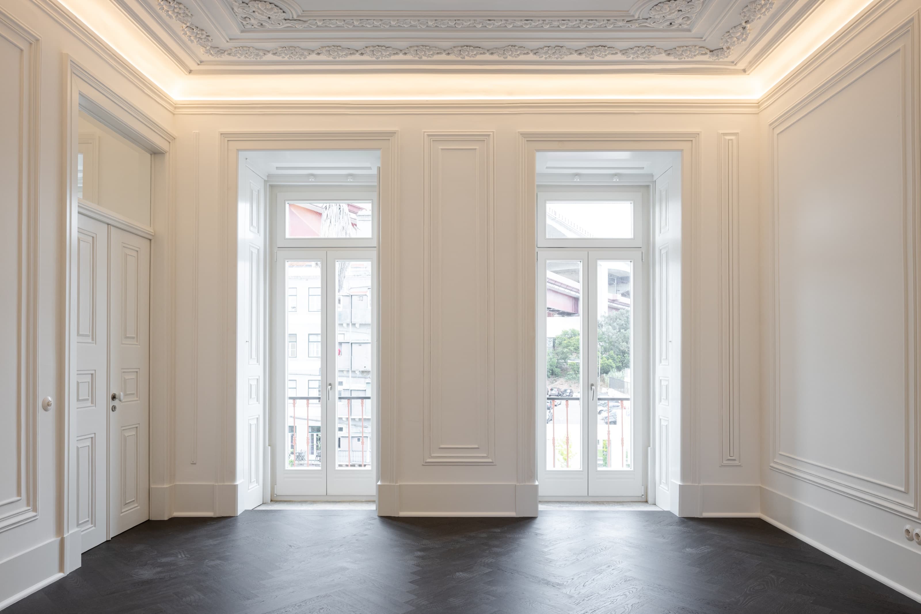 Featured property gallery image