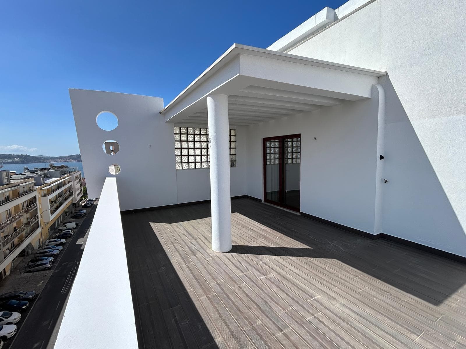 Featured property gallery image