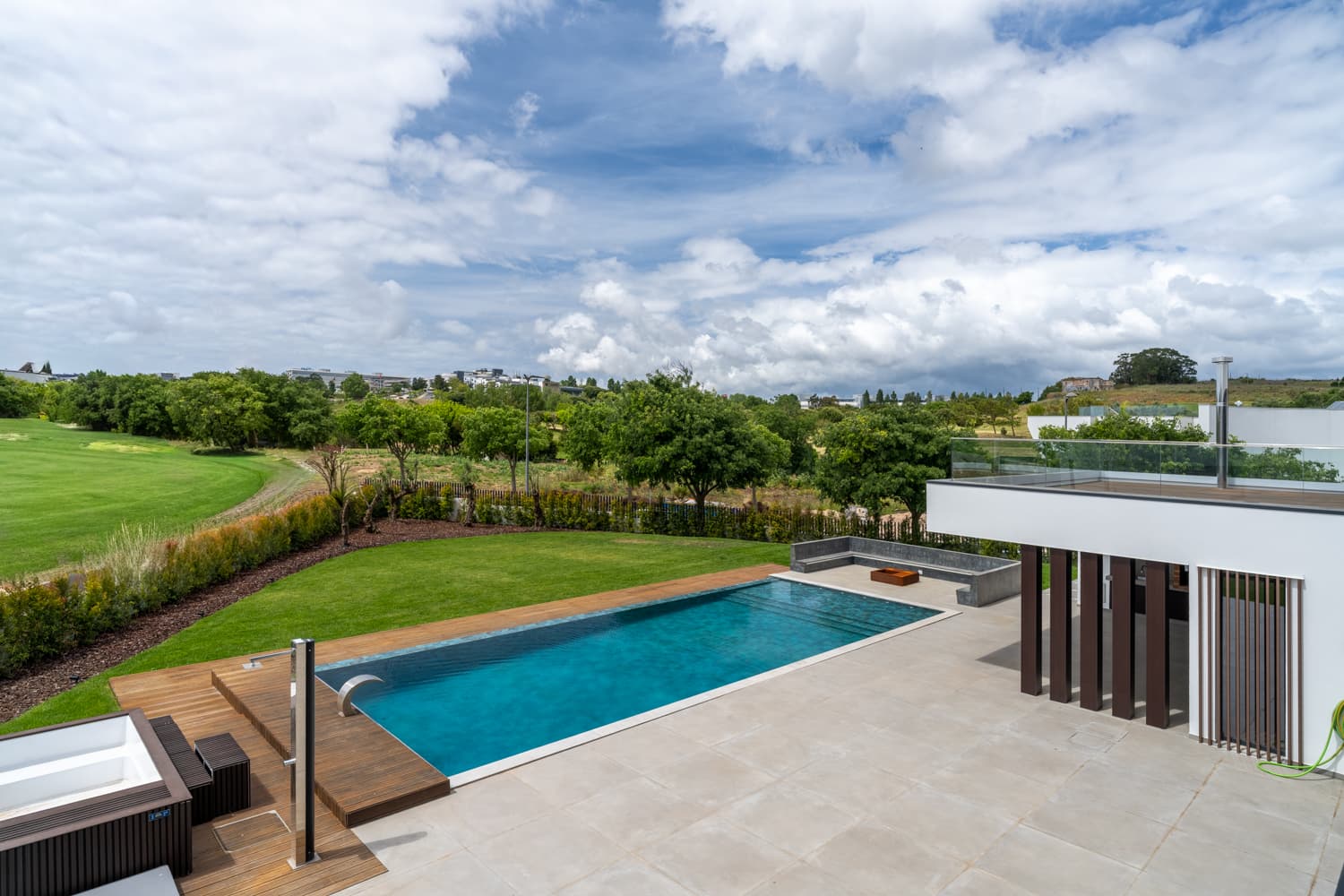 Featured property gallery image