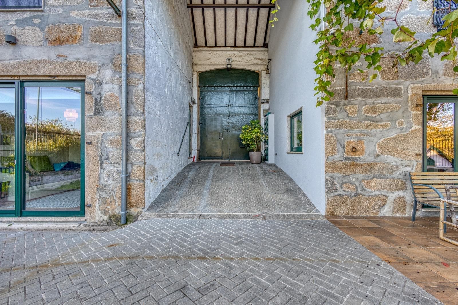 Featured property gallery image