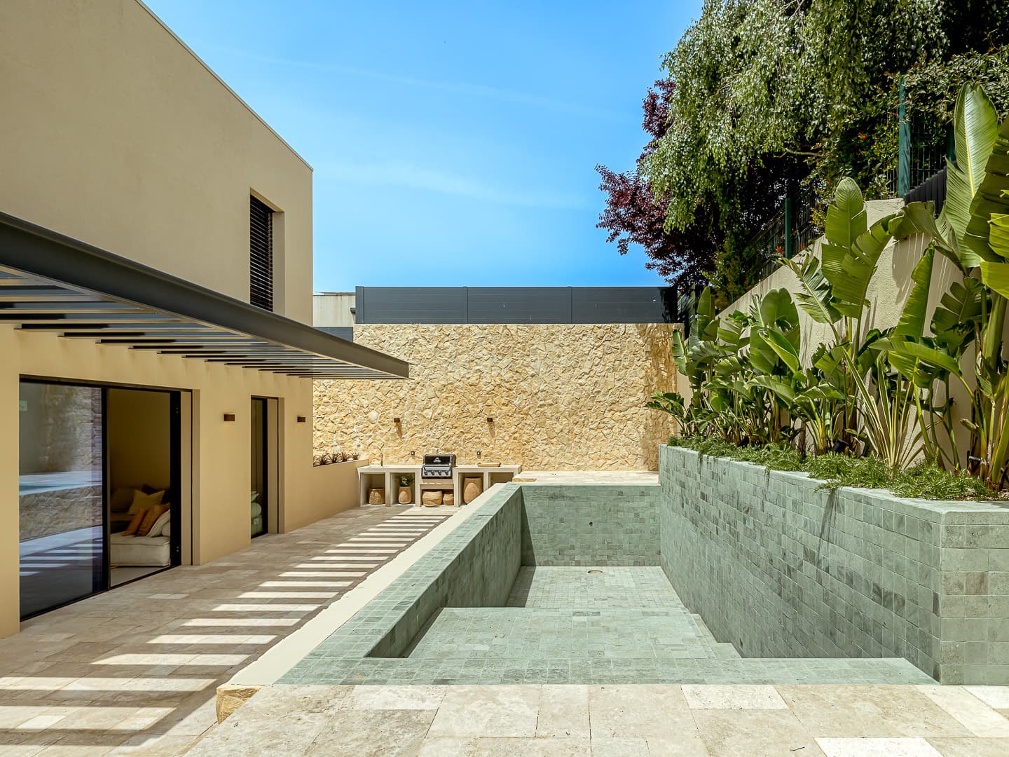 Featured property gallery image