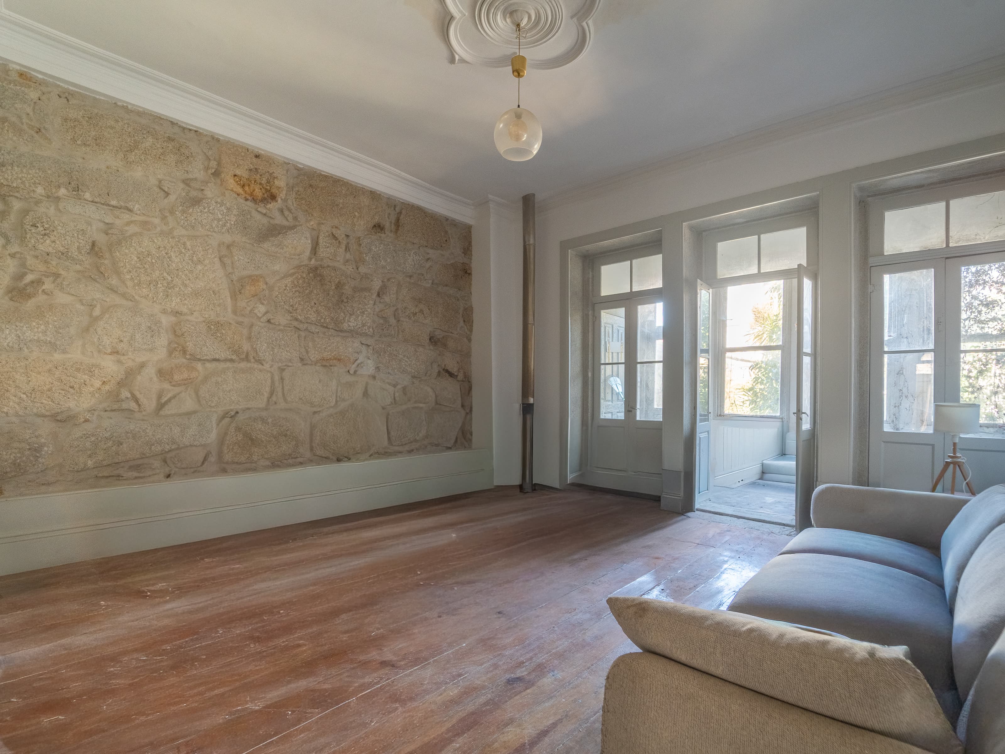Featured property gallery image