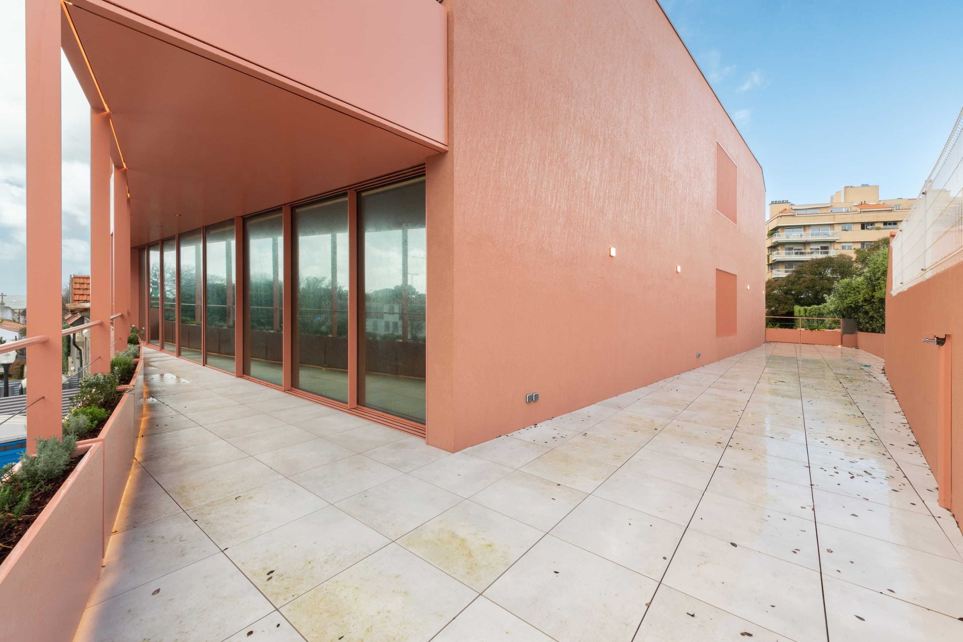 Featured property gallery image