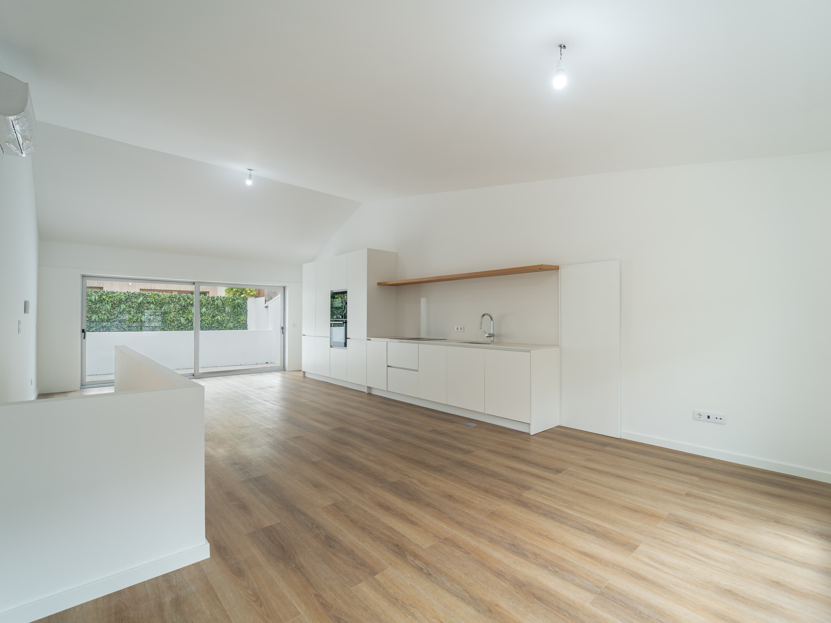 Featured property gallery image