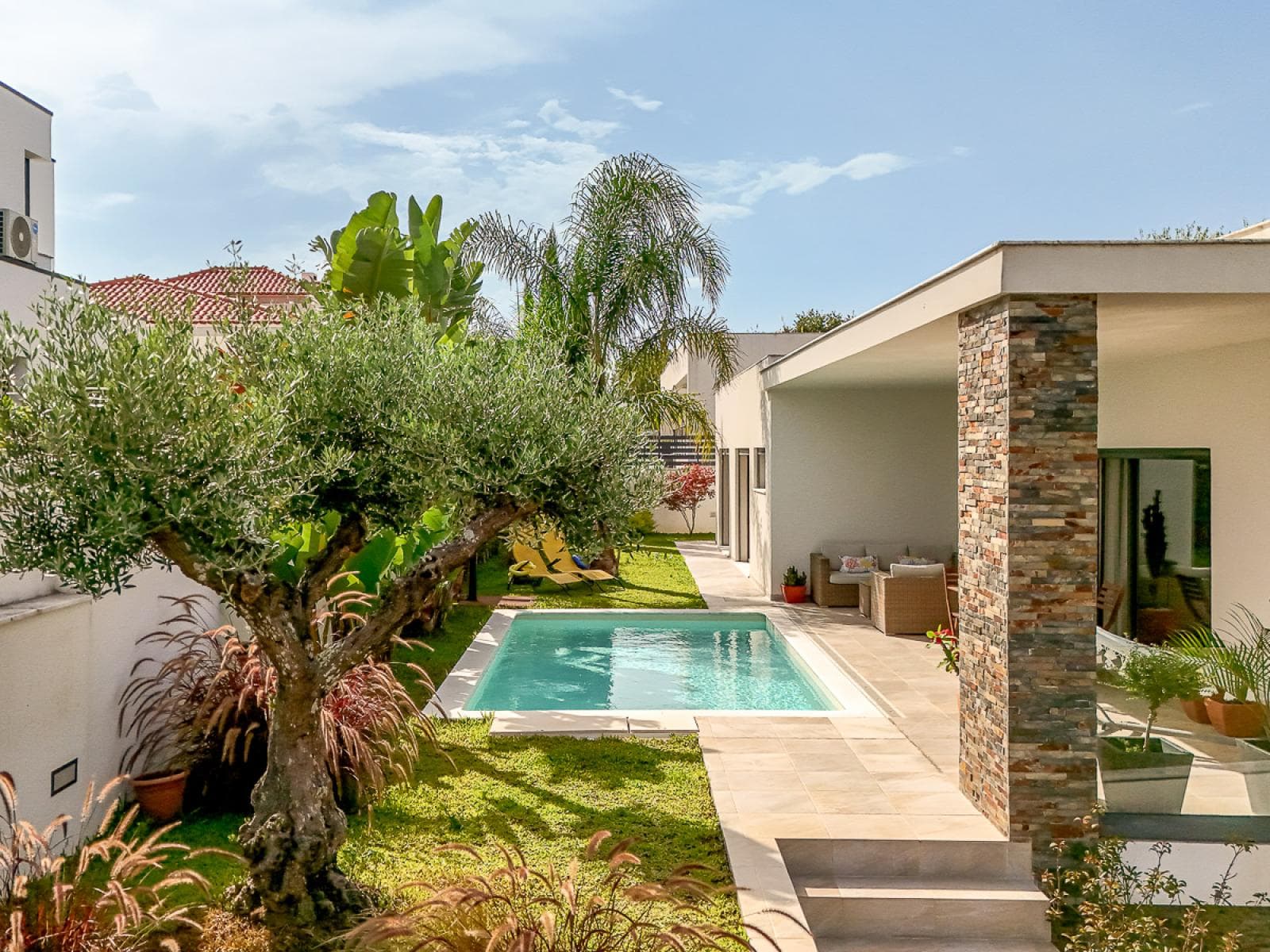 Featured property gallery image
