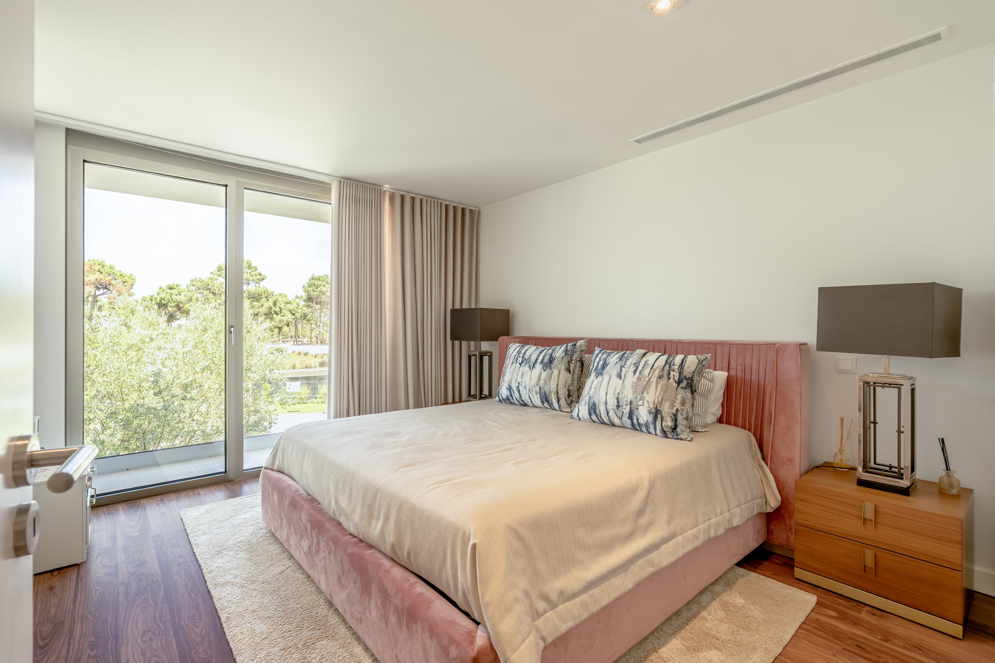 Featured property gallery image