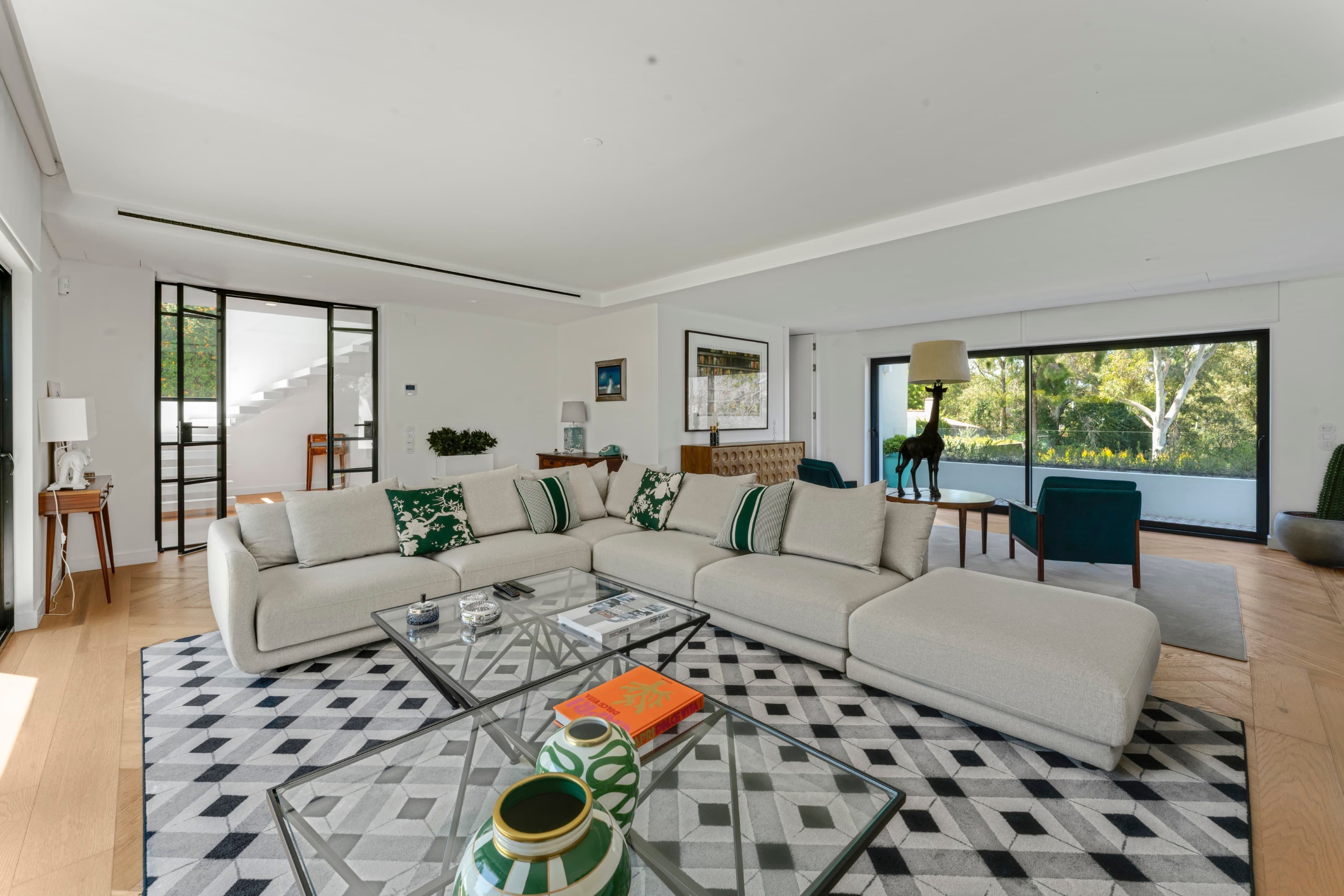 Featured property gallery image