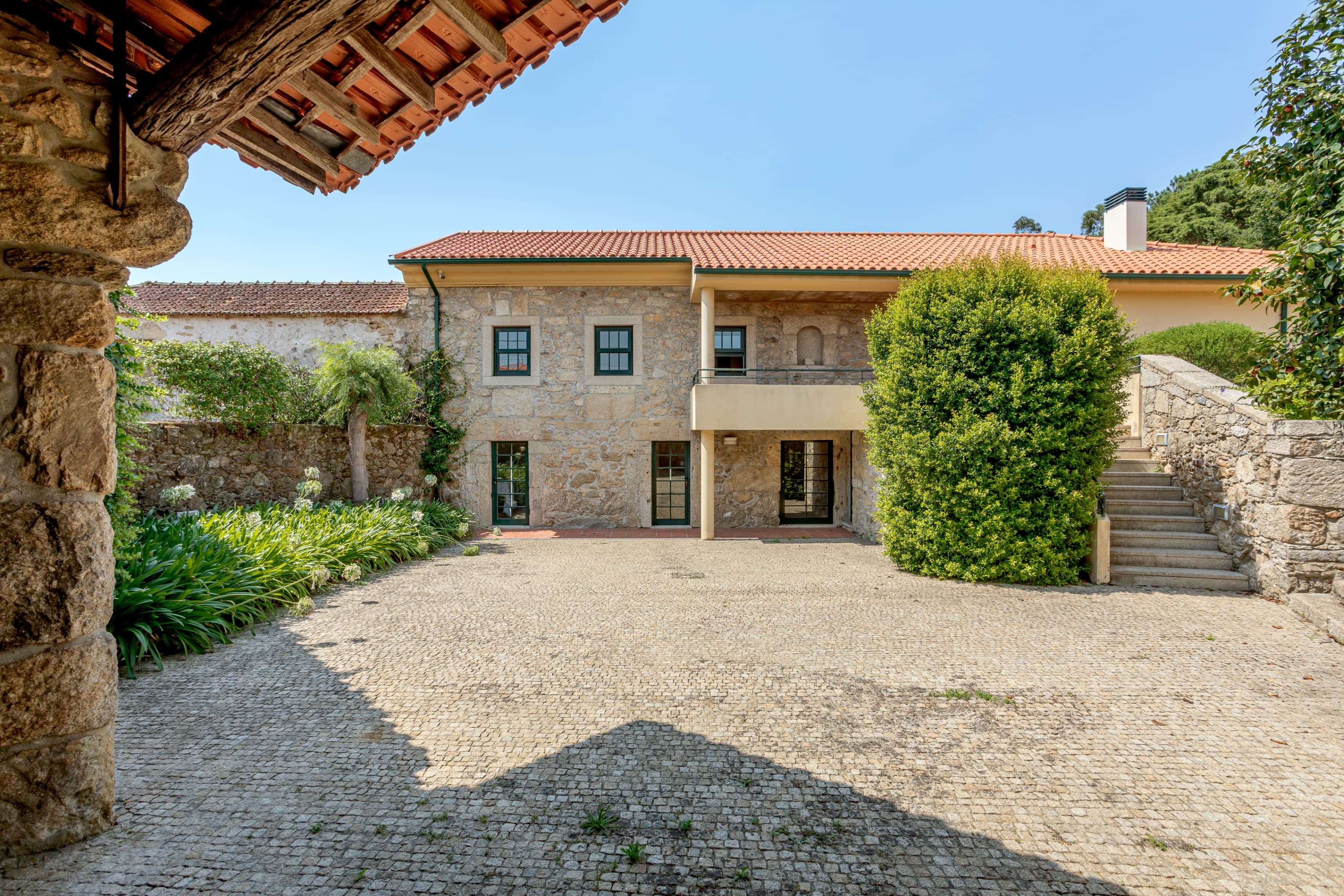 Featured property gallery image