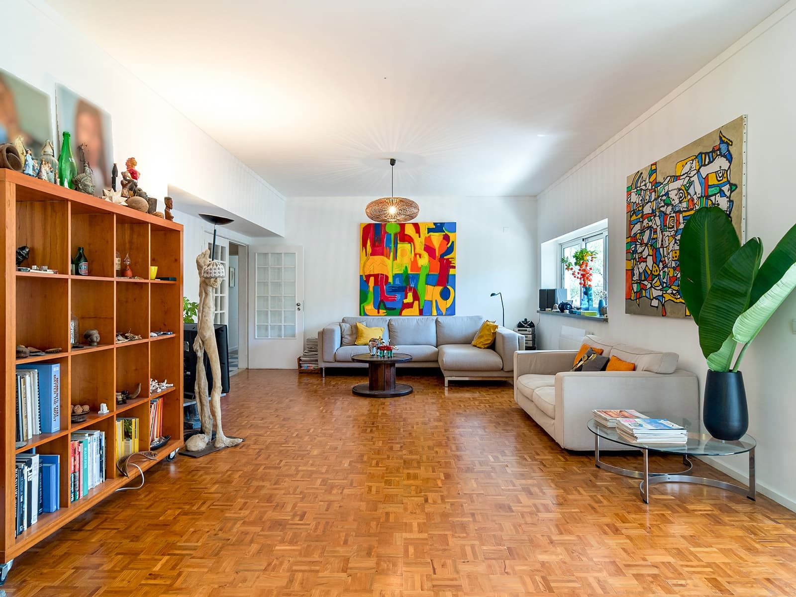 Featured property gallery image