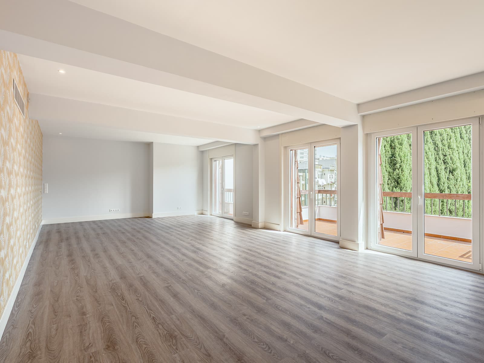 Featured property gallery image