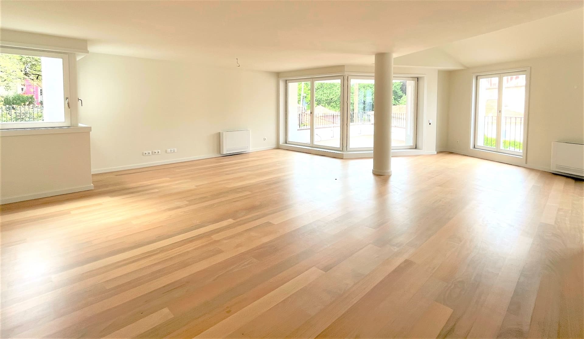 Featured property gallery image