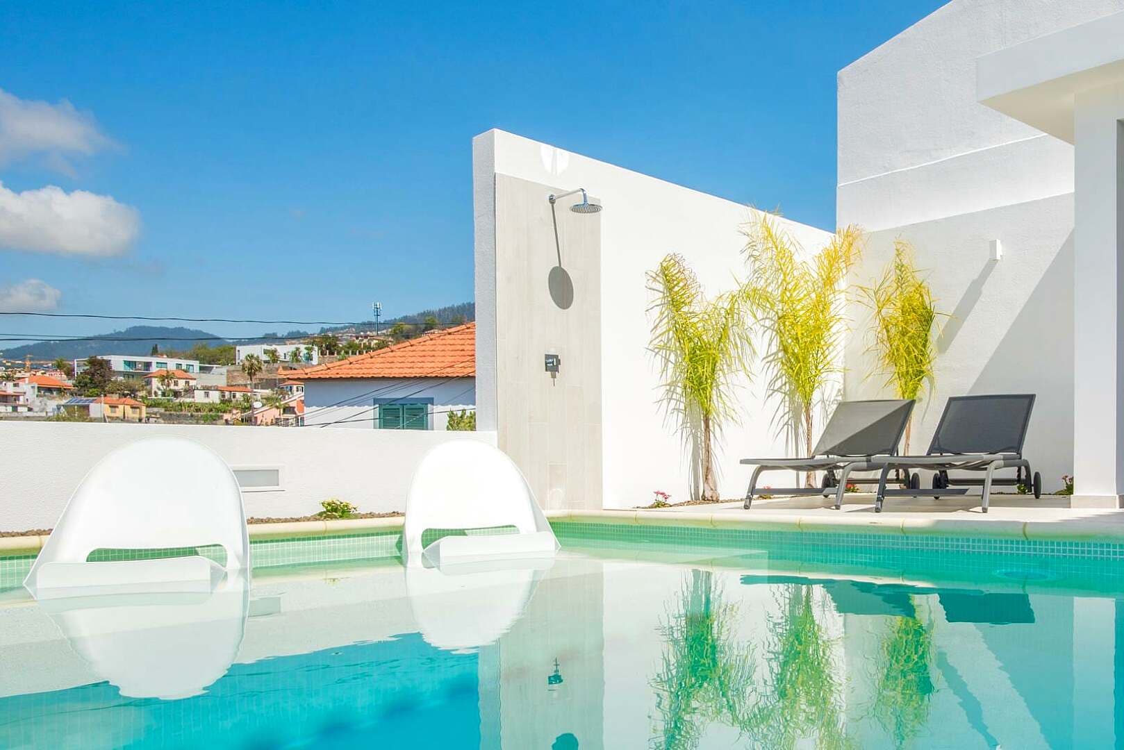 Featured property gallery image