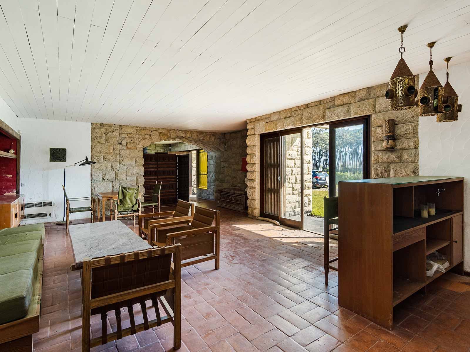Featured property gallery image