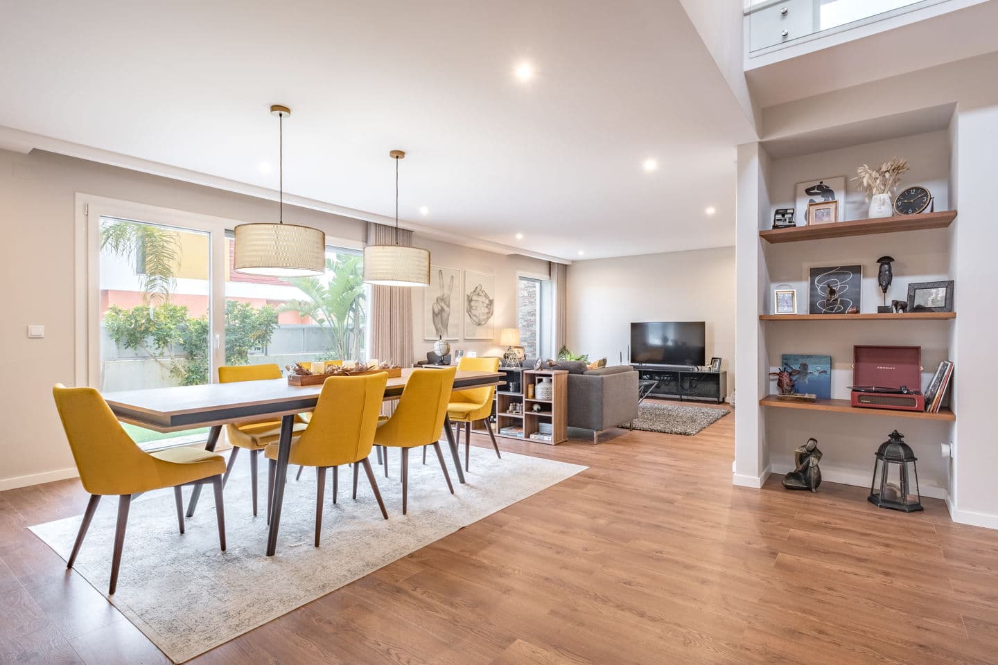 Featured property gallery image