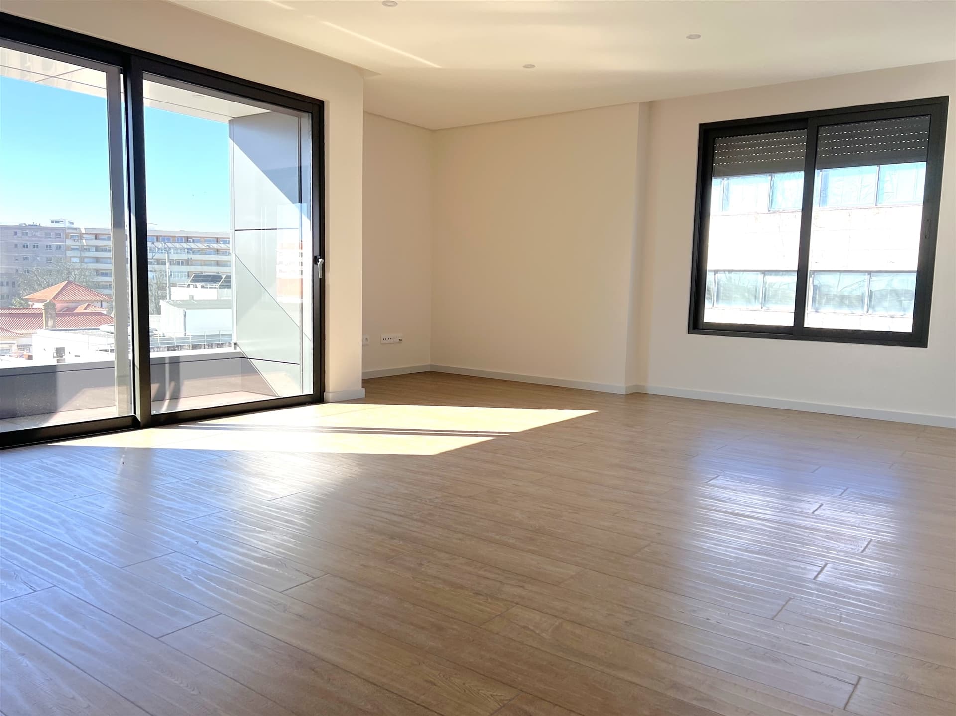 Featured property gallery image