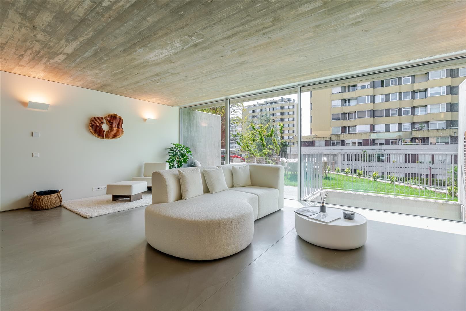 Featured property gallery image
