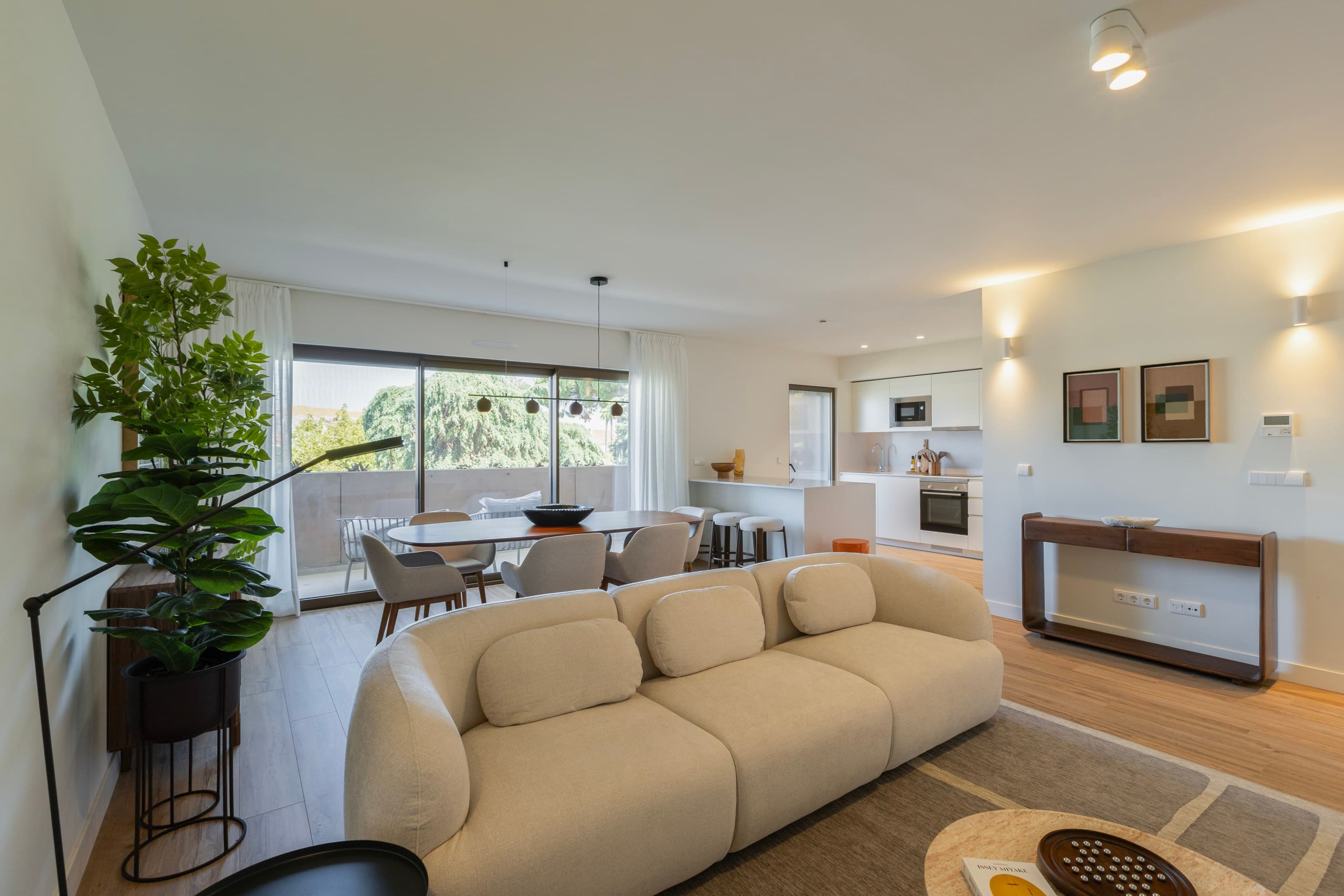 Featured property gallery image