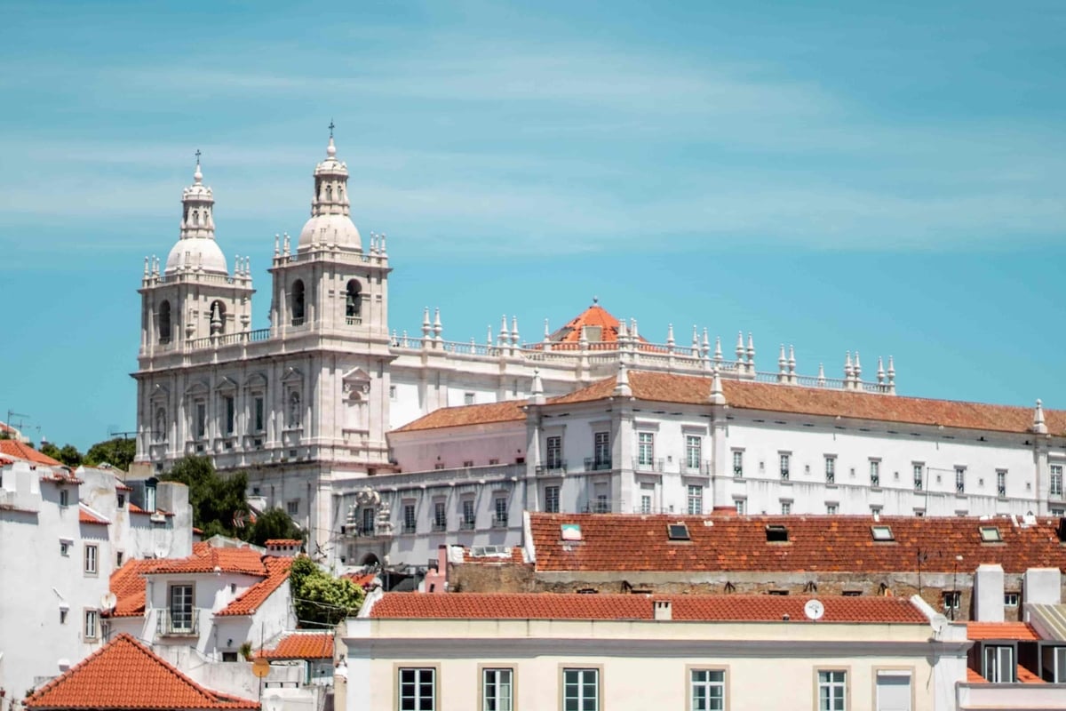 What has and has not changed with regards to tax rules and NHR rules in Portugal?